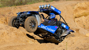 Buggy FunCruiser 2000 Super Sport синего цвета